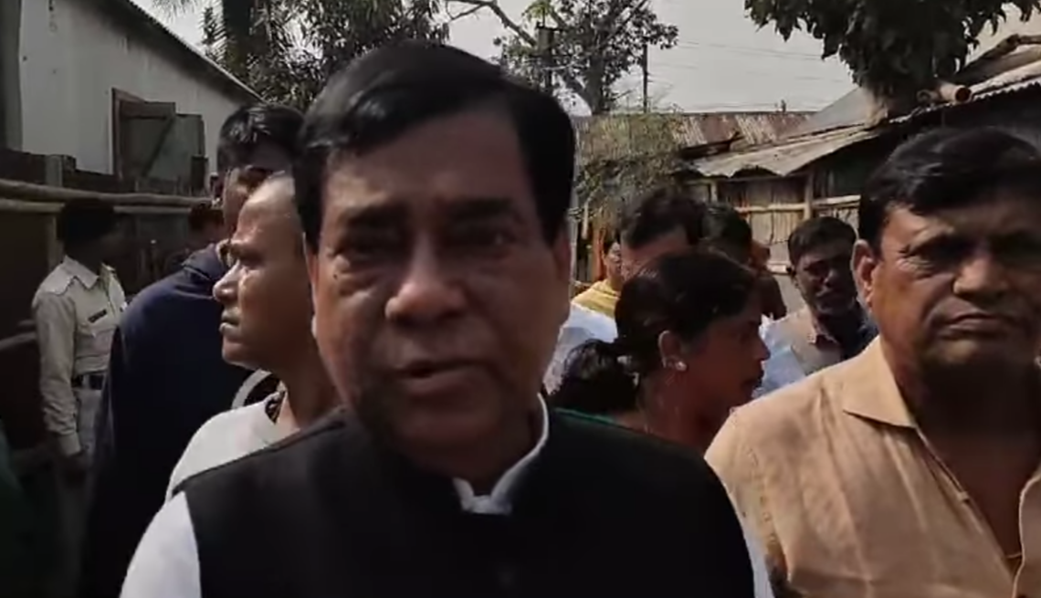 হরিজন কলোনিতে মেয়র দীপক মজুমদারের&hellip;