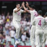 সিডনি টেস্ট : বোল্যান্ড-স্টার্ক তোপে ভারতের প্রথম ইনিংস শেষ মাত্র ১৮০ রানে 