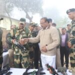 উন্নয়ন কর্মসূচি রূপায়ণে আধিকারিকদের সততা নিয়ে কাজ করতে হবে: রাজ্যপাল