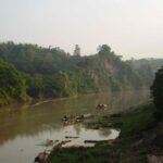 কৈলাসহরের সোনামারা এলাকায় মনু নদীর চড়ে অজানা গর্ত ঘিরে তীব্র চাঞ্চল্য