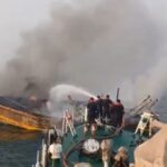 মহারাষ্ট্রের রায়গড়ে মাছ ধরার নৌকায় আগুন, প্রাণে বাঁচলেন ১৮ জন মৎস্যজীবী