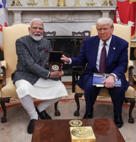 মোদী বড় মানুষ, একজন বিশেষ&hellip;