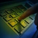 এটিএমে কারসাজি, দুই গ্রাহকের অ্যাকাউন্ট থেকে মোটা টাকা উধাও