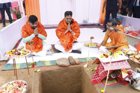 (Update) উগ্রপন্থা তৈরির অপচেষ্টা নিয়ে কড়া হুঁশিয়ারি দিলেন মুখ্যমন্ত্রী