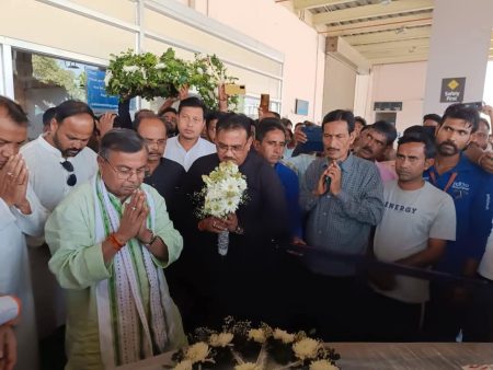 প্রয়াত পশ্চিম জেলা সভাধিপতি বলাই গোস্বামীকে বিজেপি কার্যালয়ে শেষ শ্রদ্ধাঞ্জলী নিবেদন