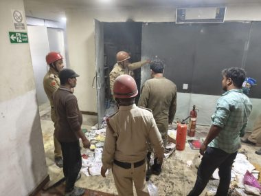 আয়তরমা মলে অগ্নিকাণ্ড, অল্পের জন্য রক্ষা