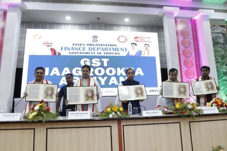 রাজ্যে কর ব্যবস্থাকে আরো শক্তিশালী করতে অগ্রাধিকার দিয়েছে বর্তমান সরকার, আগামী মাসেই বিধানসভায় পেশ করা হবে বাজেট : মুখ্যমন্ত্রী