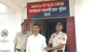 ফের আগরতলা রেলস্টেশন থেকে গাঁজা উদ্ধার, ধৃত এক