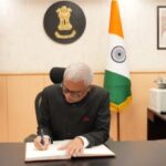 জ্ঞানেশের স্থলাভিষিক্ত বিবেক, নির্বাচন কমিশনারের দায়িত্ব বুঝে নিলেন ডঃ জোশী