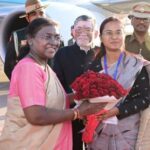 রাঁচিতে পৌঁছলেন রাষ্ট্রপতি, স্বাগত জানালেন রাজ্যপাল