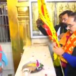 দিল্লিতে জাদু সংখ্যা ছুঁয়ে ফেলল বিজেপি, এএপি-র শীর্ষ নেতারা পিছিয়ে