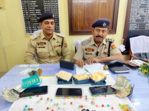 হেরোইন সহ আটক ৮ নেশা কারবারি