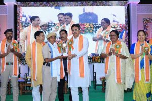 নারীদের প্রকৃত সম্মান দেওয়ার লক্ষ্যে কাজ করছে বর্তমান সরকার: মুখ্যমন্ত্রী