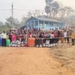 পানীয় জল এবং বিদ্যুৎ পরিষেবার দাবিতে সড়ক অবরোধে পুনর্বাসনপ্রাপ্ত রিয়াং শরনার্থীরা