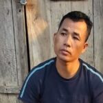 জেল পুলিশ কর্মীকে জুতো পেটা করে পুলিশের হাতে তুলে দিল স্ত্রী