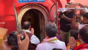 ত্রিপুরেশ্বরী মন্দিরে পূজা দিলেন সর্বভারতীয় সভাপতি জে পি নাড্ডা