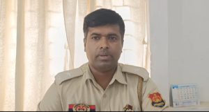 রেলস্টেশনে ৩৫০ বোতল এসকফ উদ্ধার