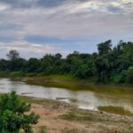 কৈলাসহরের মনু নদীর পাড়ের বাঁধ নির্মাণে নিম্নমানের কাজের অভিযোগে জেলাশাসকের নিকট ডেপুটেশন বামেদের