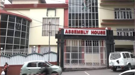 মিজোরাম বিধানসভায় পাস পেনশন সংশোধনী বিল, স্থগিত মদ বিলের বিতর্ক