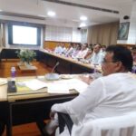 কর সংস্কার কাজকর্ম পর্যালোচনায় অর্থমন্ত্রী