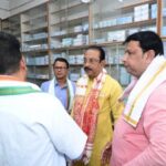 আইজিএম হাসপাতালের জেনেরিক ঔষধি কেন্দ্র পরিদর্শনে সাংসদ রাজীব ভট্টাচার্য