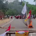 রোমান হরফ ইস্যুতে অনির্দিষ্টকালের জাতীয় সড়ক অবরোধ অব্যাহত, জনগণের চরম ভোগান্তি