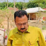 নেতার ফার্মে প্রশাসনিক আধিকারিকদের হানা, অস্বাস্থ্যকর পরিবেশে হুঁশিয়ারি