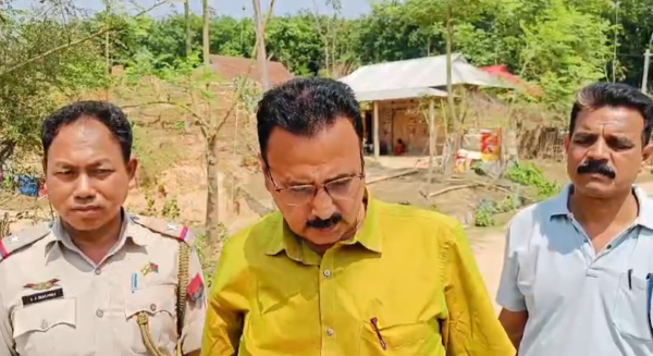 নেতার ফার্মে প্রশাসনিক আধিকারিকদের হানা,&hellip;