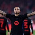 চ্যাম্পিয়নস লিগ : ১০ জন নিয়েও জয় পেল বার্সেলোনা