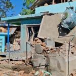 পহেলগাম হামলার সঙ্গে যোগ! কাশ্মীরে দুই জঙ্গির বাড়ি গুঁড়িয়ে দিল প্রশাসন