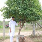 ‘স্মৃতিবন’ প্রকল্পের অধীন প্ৰিয়জনের স্মৃতিতে বৃক্ষ রোপন করা চারাগাছ পরিদর্শনে সাংসদ বিপ্লব