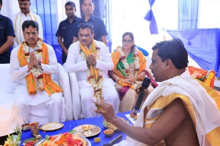 রামনবমী উপলক্ষ্যে আমতলী সাই বাবা মন্দিরে পুজো দিলেন মুখ্যমন্ত্রী