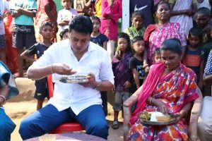 হরিশনগর চা বাগানে নিয়তি তাঁতির&hellip;