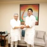 রেল মন্ত্রীর সাথে সাক্ষাৎ সাংসদ বিপ্লবের