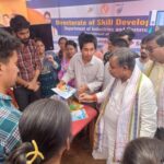 ছাত্রছাত্রীদের কর্মক্ষেত্রে দক্ষতা অর্জনের জন্য তৈরি হতে হবে : কৃষিমন্ত্রী