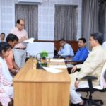 মুখ্যমন্ত্রী সমীপেষু কর্মসূচিতে সাহায্য প্রত্যাশীদের চিকিৎসা ব্যবস্থা, আর্থিক সহায়তা, আয়ুষ্মান কার্ডের ব্যবস্থা মুখ্যমন্ত্রীর