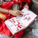 আসছে বাংলা নববর্ষ, পসরা নিয়ে বসেছেন হালখাতা বিক্রেতারা