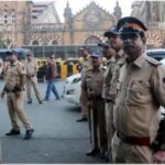 মুম্বই ও উপকূলবর্তী এলাকায় চূড়ান্ত সতর্কতা, নজরদারি বাড়িয়েছে পুলিশ