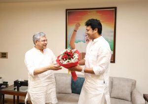 বিপ্লব কুমার দেবের দাবি মেনে&hellip;