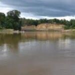 বাংলাদেশের অবৈধ বাঁধে বানভাসি হবার আশঙ্কা, আতঙ্কে বিলোনিয়া সীমান্তবর্তী গ্রামগুলি