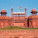 মুঘল বংশধর দাবি করে সরকারকে ‘অবৈধ দখলদার’ মামলা : লালকেল্লা দখলের দাবিতে সুলতানা বেগমের আবেদন খারিজ সুপ্রিম কোর্টে