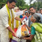 বিপর্যয়ে দুর্গত মানুষের পাশে দাঁড়ালেন সাংসদ বিপ্লব