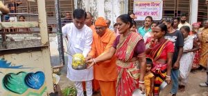 ইন্দ্রনগর ইংলিশ মিডিয়াম স্কুলে শরণার্থী শিবিরে মেয়র