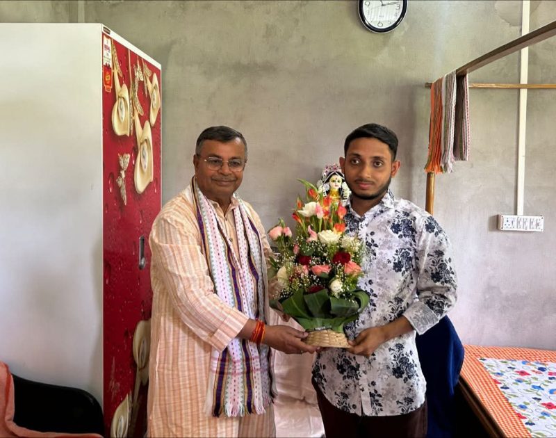 টেট ২-এ রাজ্যসেরা হওয়ায় সংবর্ধনা,&hellip;