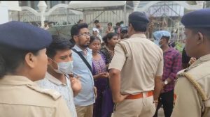 অতিসত্বর ফলাফল প্রকাশের দাবিতে মুখ্যমন্ত্রীর&hellip;