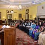 রাষ্ট্রপতির সঙ্গে সাক্ষাৎ করলেন ইন্ডিয়ান কর্পোরেট ল’ সার্ভিস, ডিফেন্স অ্যারোনটিক্যাল কোয়ালিটি অ্যাসিওরেন্স সার্ভিস এবং সেন্ট্রাল লেবার সার্ভিসের প্রবেশনাররা