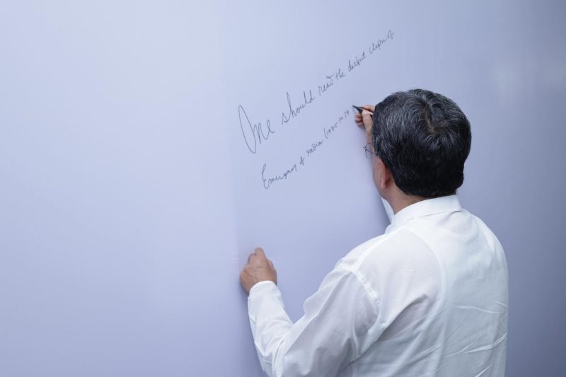 ইমার্জেন্সির সময়ে মানুষের মৌলিক স্বাধীনতা&hellip;