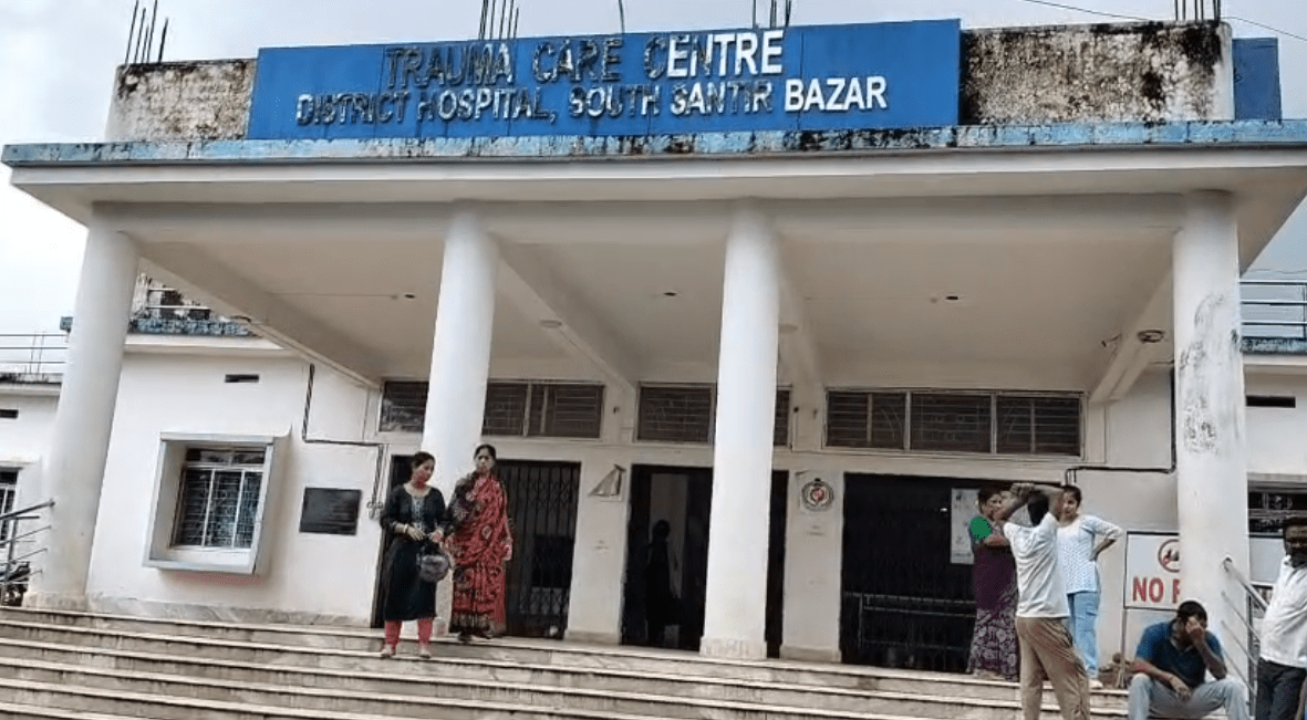 শান্তিরবাজার জেলা হাসপাতাল থেকে স্কুটি চুরি, জনজাতি রমণী আতঙ্কিত!