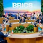 প্রধানমন্ত্রী রিও ডি জানেইরো, ব্রাজিলে ১৭তম ব্রিকস শীর্ষ সম্মেলনে অংশগ্রহণ