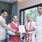 কলকাতা আইন কলেজে গনধর্ষণ, পর্যবেক্ষণ কমিটির রিপোর্ট সর্বভারতীয় সভাপতির হাতে তুলে দিলেন সাংসদ বিপ্লব